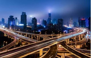 沒有天生的王者只有時代的先見者